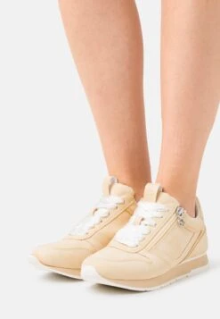 Tamaris Baskets Basses - Soft Lemon