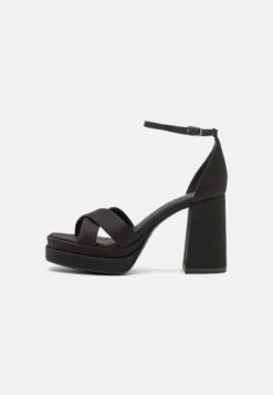 Tamaris Sandales À Talons Hauts - Black 9 Tamaris Sandales À Talons Hauts - Black -Tamaris Soldes Magasin 1cc0eb4aaef240c3a5aac451013f3abe