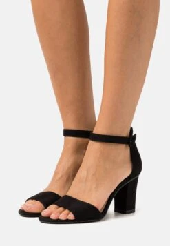 Tamaris Sandales - Black