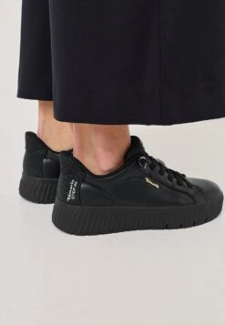 Tamaris COMFORT STEP IN - Baskets Basses - Black -Tamaris Soldes Magasin 1dbab20a351342109cd20c59ea24f9cf