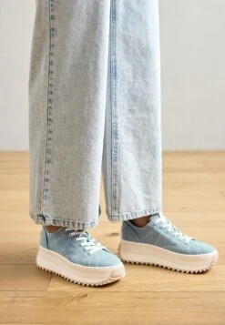 Tamaris Baskets Basses - Black Snake 24 Tamaris Baskets Basses - Black Snake -Tamaris Soldes Magasin 2100a87b79844f5e8da9344d44757f1c