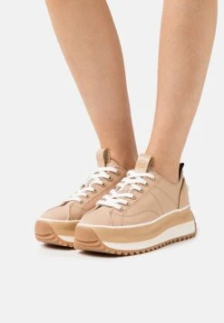 Tamaris Baskets Basses - Almond