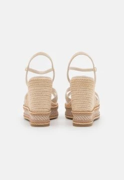 Tamaris Sandales À Talons Hauts - Ivory -Tamaris Soldes Magasin 3da63844d1dd42ccbe90dfe38e6687c2