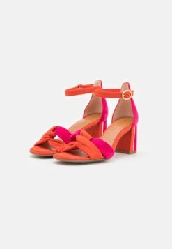 Tamaris Sandales - Fuxia Flame 10 Tamaris Sandales - Fuxia Flame -Tamaris Soldes Magasin 4beab2342b26406a8105227d86b19cd9