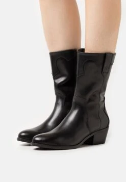 Tamaris Santiags - Black