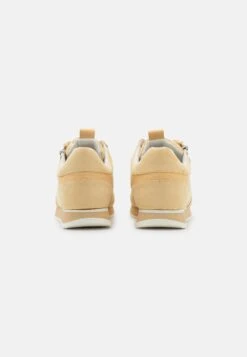 Tamaris Baskets Basses - Soft Lemon -Tamaris Soldes Magasin 5b5ff6752fde4873b0dc4cc0c7a322fa