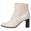 Tamaris Bottines - Ivory 2 Tamaris Bottines - Ivory -Tamaris Soldes Magasin 5c71940352e34c83b7d09af175082879