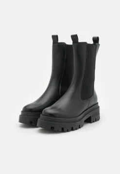 Tamaris Bottes - Black Leather 10 Tamaris Bottes - Black Leather -Tamaris Soldes Magasin 851e28c8bf034ac89d630a81212b655b