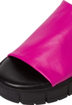 Tamaris Mules - Fuxia Black 14 Tamaris Mules - Fuxia Black -Tamaris Soldes Magasin 86ed067cf91f4b9f8c2cce2b8d3bd41d
