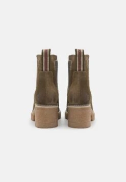 Tamaris Bottines - Olive 11 Tamaris Bottines - Olive -Tamaris Soldes Magasin 874cc8faae3f4cc58893e88164967d82