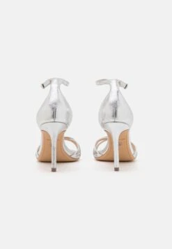 Tamaris Sandales - Silver -Tamaris Soldes Magasin 99f101aefdf94e4db6183a544c8a9bb5