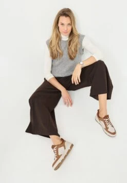 Tamaris SNEAKER - Baskets Basses - Cognac Comb