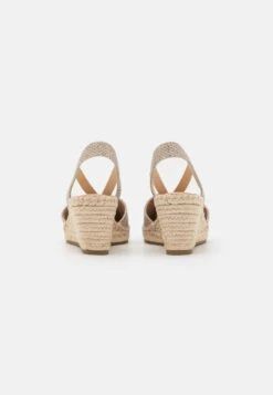 Tamaris Espadrilles - Light Gold -Tamaris Soldes Magasin b6aa17e04df745a3b8993b10d2452f00