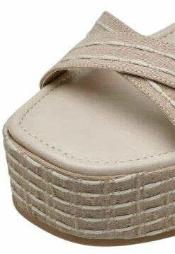 Tamaris Sandales À Talons Hauts - Beige Ivory 12 Tamaris Sandales À Talons Hauts - Beige Ivory -Tamaris Soldes Magasin e37bba044b9242748a9d4cdcde3a6f3c