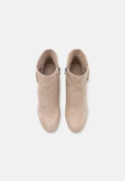 Tamaris Boots À Talons - Ivory 13 Tamaris Boots À Talons - Ivory -Tamaris Soldes Magasin e5595f4e241c4b19b27fc917ae8b91a7